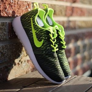 Nike Rosherun Flight Weight GS Unisex US-7Y Unisex